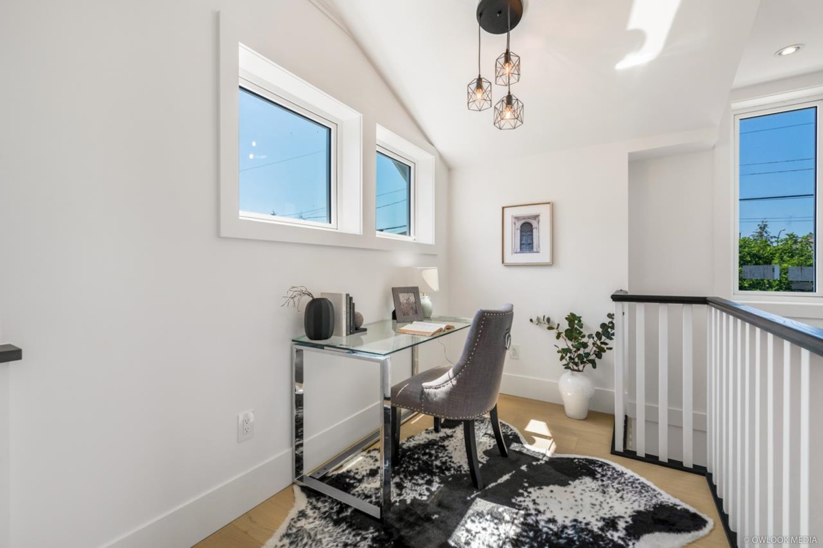 Mudroom Photo of 1427 E 27th Avenue, Vancouver, BC