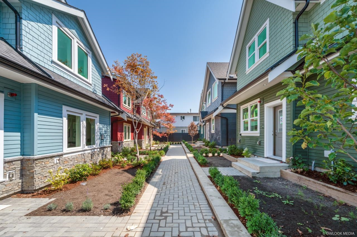 Outdoor Patio Photo of 1427 E 27th Avenue, Vancouver, BC