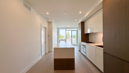 Kitchen Island Photo of 408 1342 Johnston Road, White Rock, BC