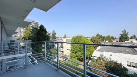 Loft / Bonus Room Photo of 408 1342 Johnston Road, White Rock, BC