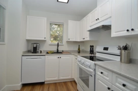 404 3638 Rae Avenue, Vancouver, BC