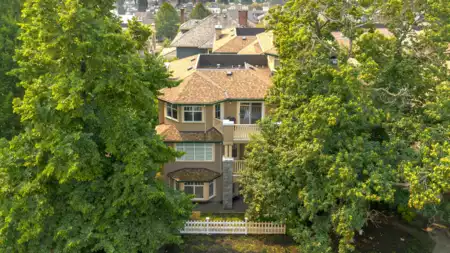 305 257 E Keith Road, North Vancouver, BC, North Vancouver — Apartment/Condo for sale