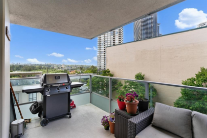 Office / Den Photo of 405 2200 Douglas Road, Burnaby, BC