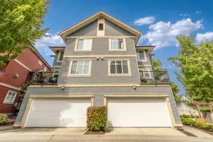 6 6635 192 Street, Surrey, BC, Surrey — Townhouse for sale