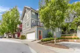 6 6635 192 Street, Surrey, BC