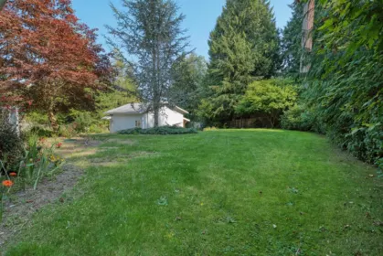 7955 Connor Road, Halfmoon Bay, BC, Halfmoon Bay — Single Family Residence for sale