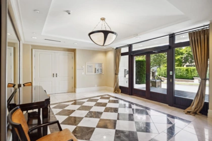 103 568 Waters Edge Crescent, West Vancouver, BC, West Vancouver — Apartment/Condo for sale