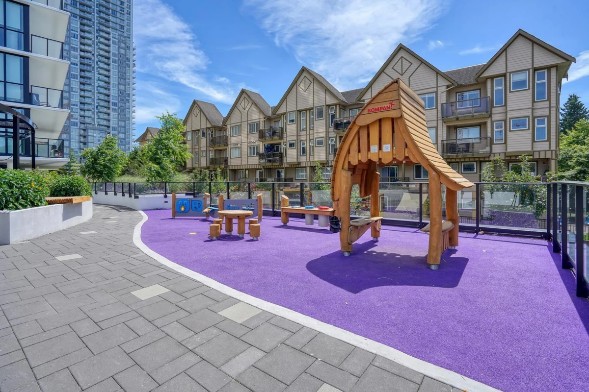 Community Amenities Photo (Clubhouse) of 2602 10333 133 Street, Surrey, BC