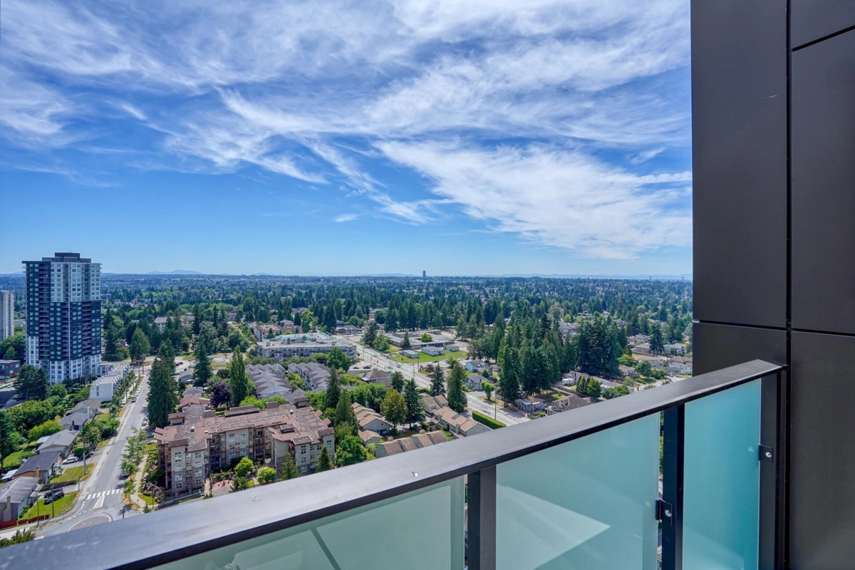 Entry Foyer Photo of 2602 10333 133 Street, Surrey, BC