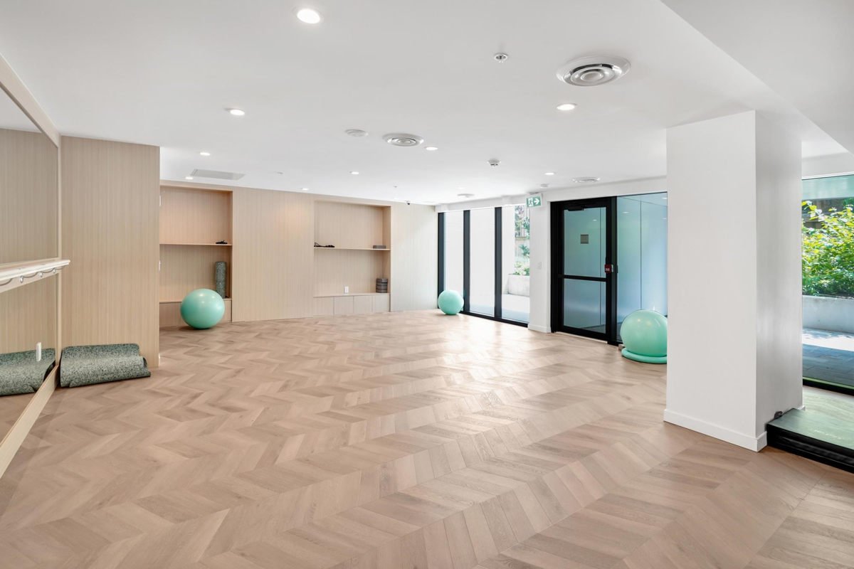 Front Yard Photo of 2602 10333 133 Street, Surrey, BC