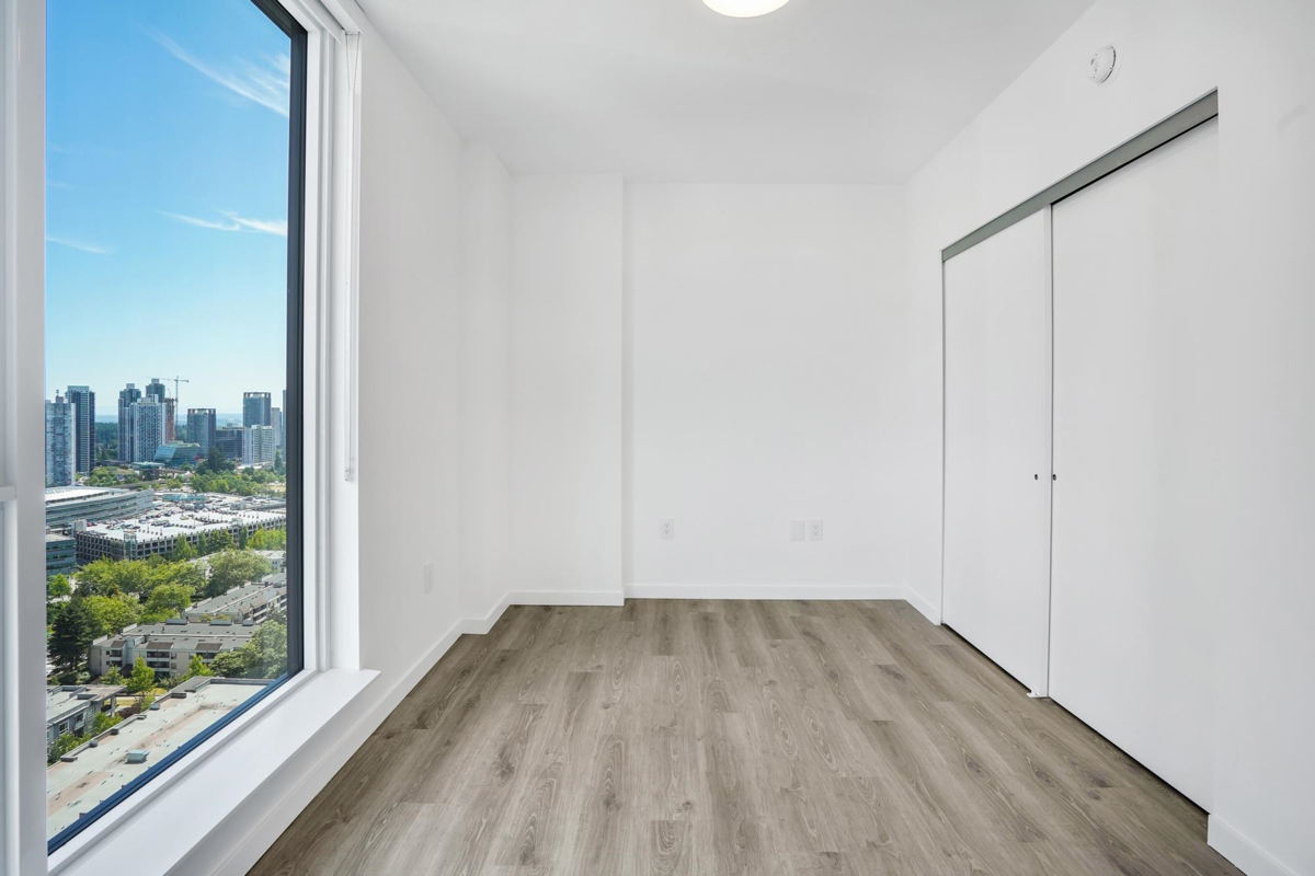 Powder Room Photo of 2602 10333 133 Street, Surrey, BC