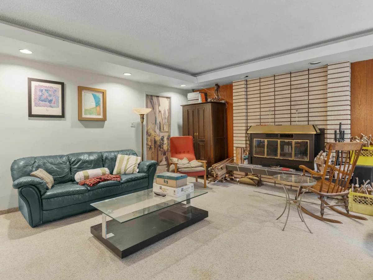 Dining Area Photo of 4564 W 11th Avenue, Vancouver, BC