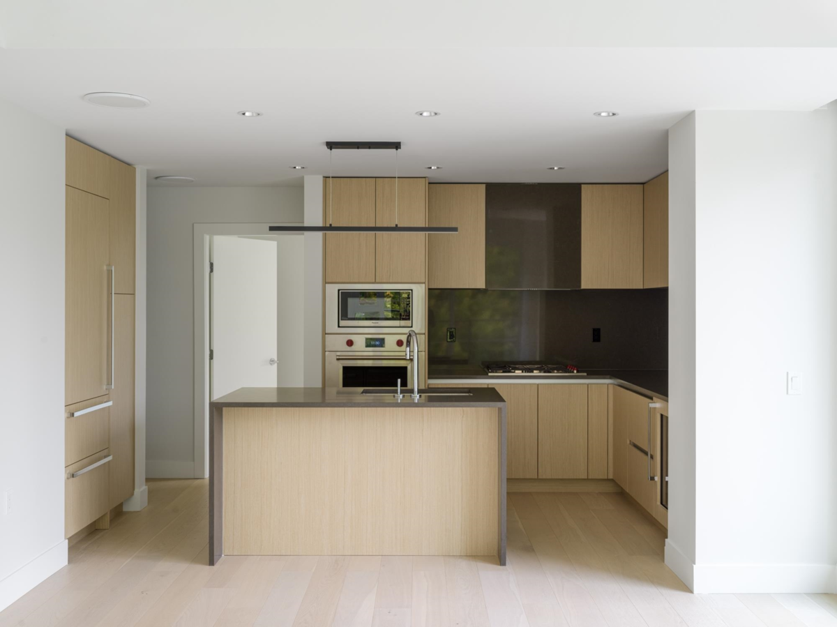 Exterior Front Photo of 302 3636 W 39th Avenue, Vancouver, BC