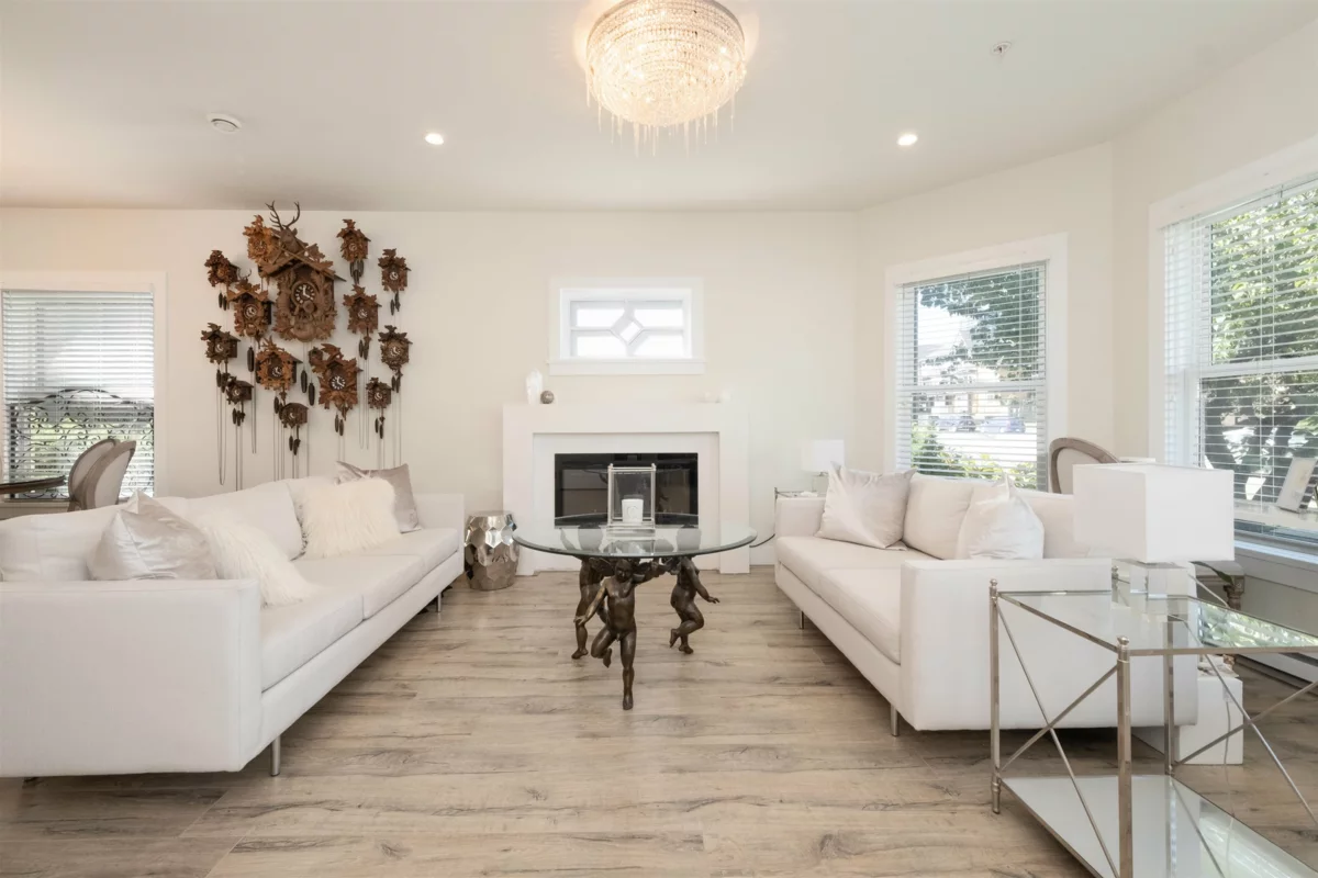 Family Room Photo of 408 Eighth Street, New Westminster, BC