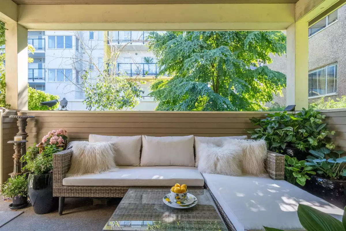 Garage Interior Photo of 408 Eighth Street, New Westminster, BC