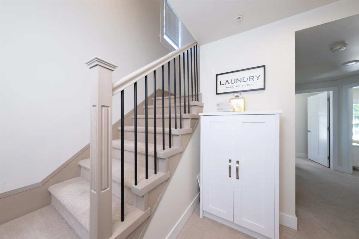 Guest Bathroom Photo of 408 Eighth Street, New Westminster, BC