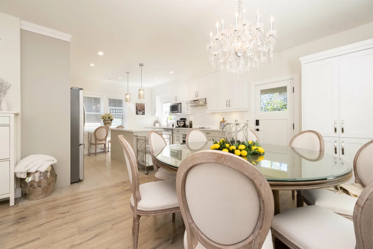 Kitchen Island Photo of 408 Eighth Street, New Westminster, BC