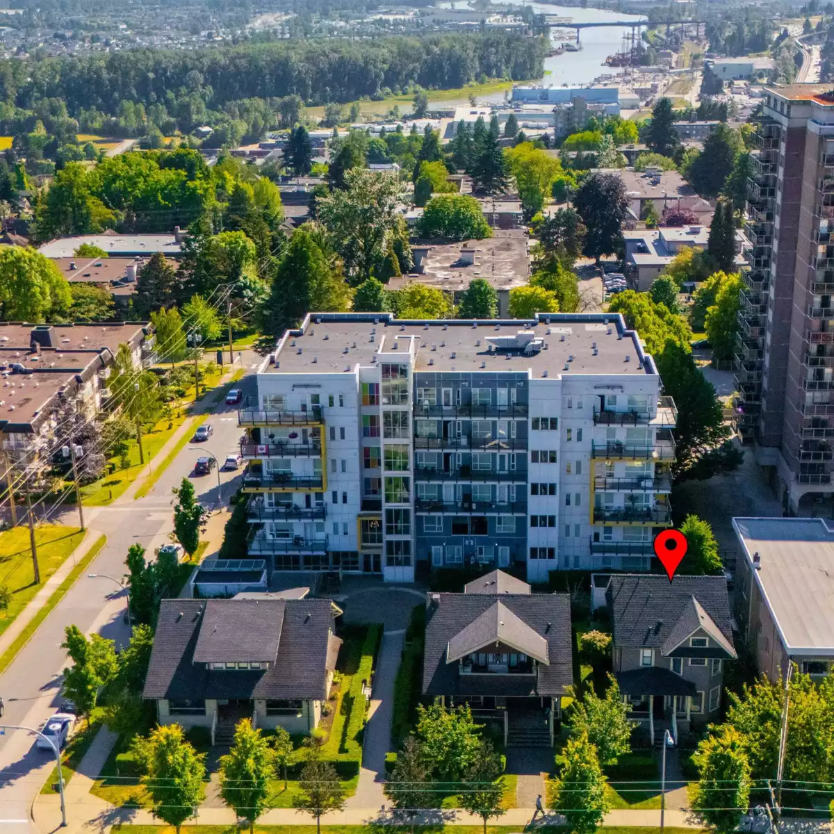 Outdoor Deck Photo of 408 Eighth Street, New Westminster, BC