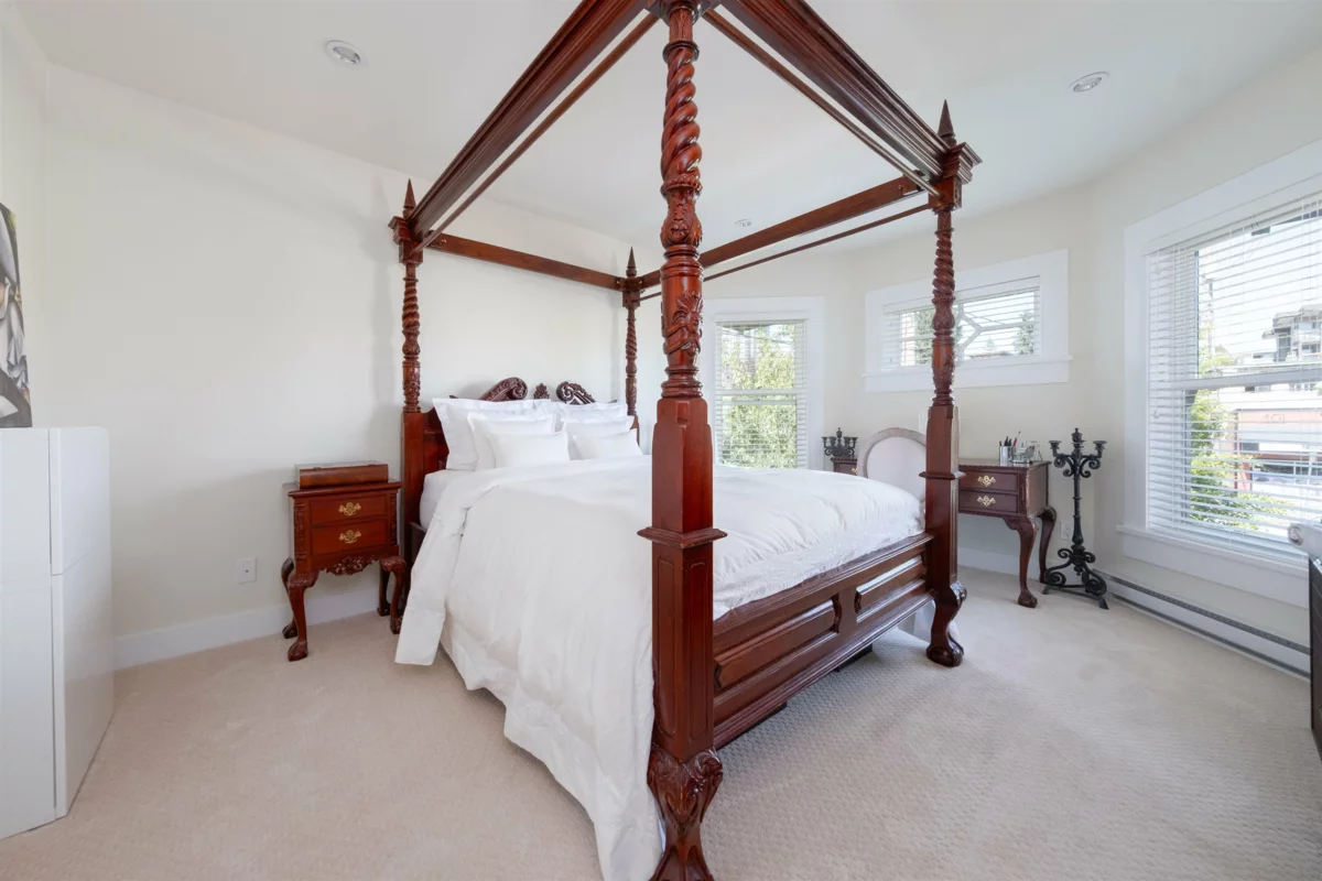 Primary Bedroom Photo of 408 Eighth Street, New Westminster, BC