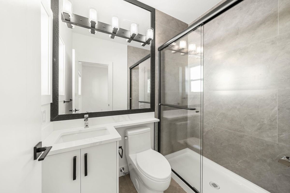 Basement Recreation Room Photo of 6821 205 Street, Langley, BC