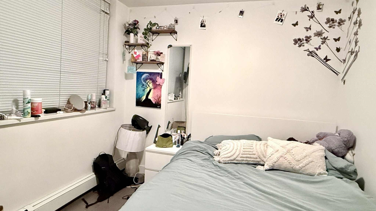 Living Room Photo of 512 1325 Rolston Street, Vancouver, BC