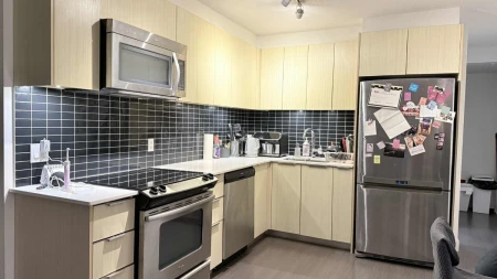 Kitchen Photo of 512 1325 Rolston Street, Vancouver, BC