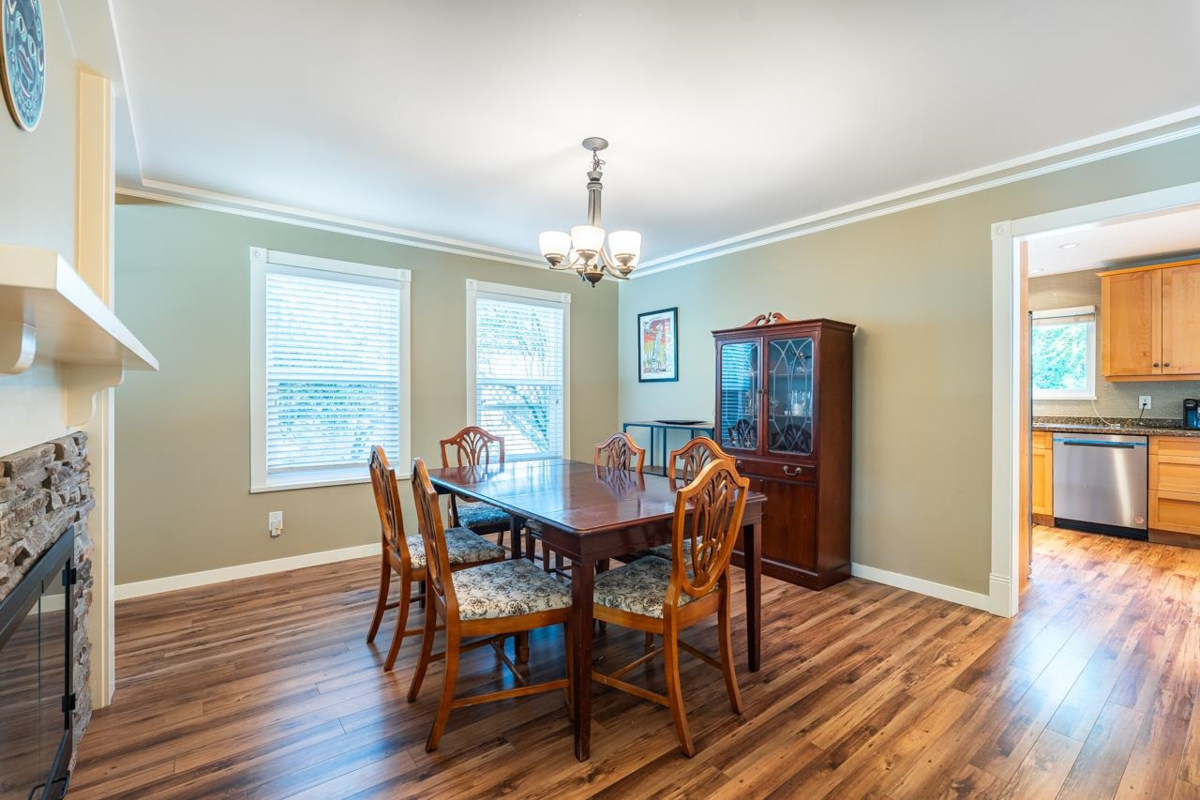 Breakfast Nook Photo of 2419 Oranda Avenue, Coquitlam, BC