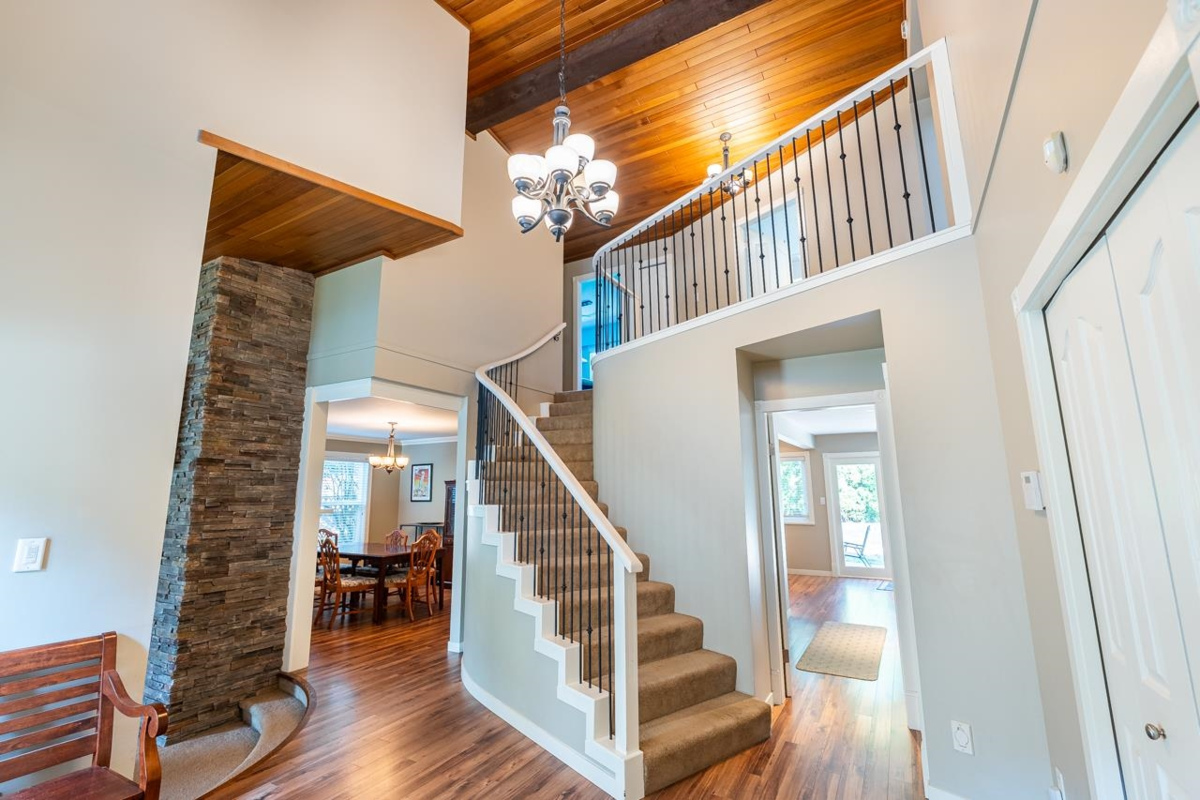 Dining Area Photo of 2419 Oranda Avenue, Coquitlam, BC