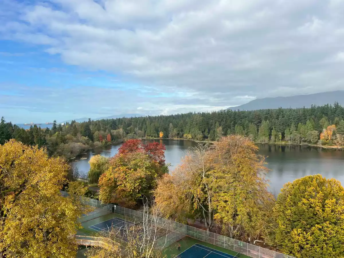 Exterior Front Photo of 901 710 Chilco Street, Vancouver, BC