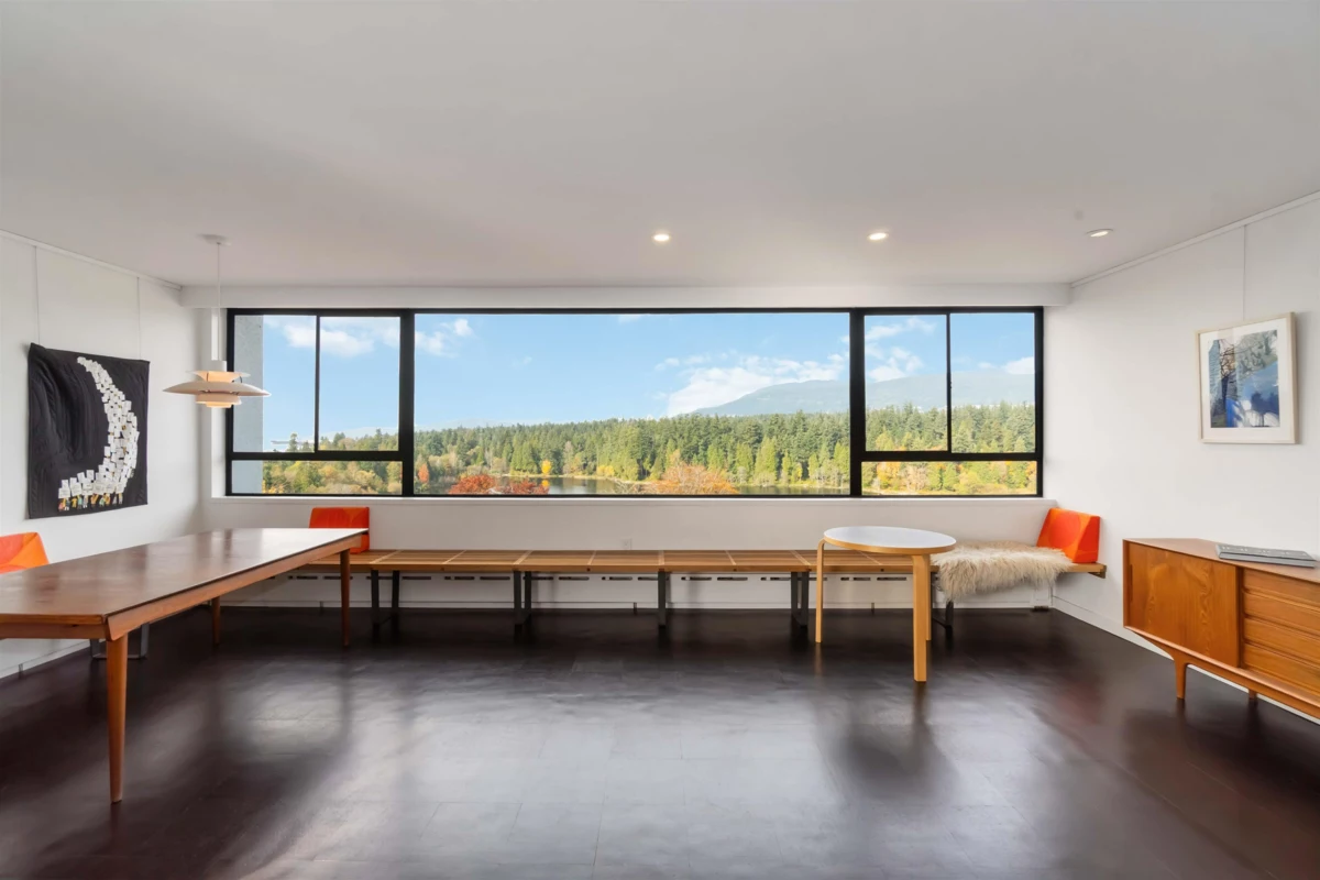 Exterior Rear Photo of 901 710 Chilco Street, Vancouver, BC