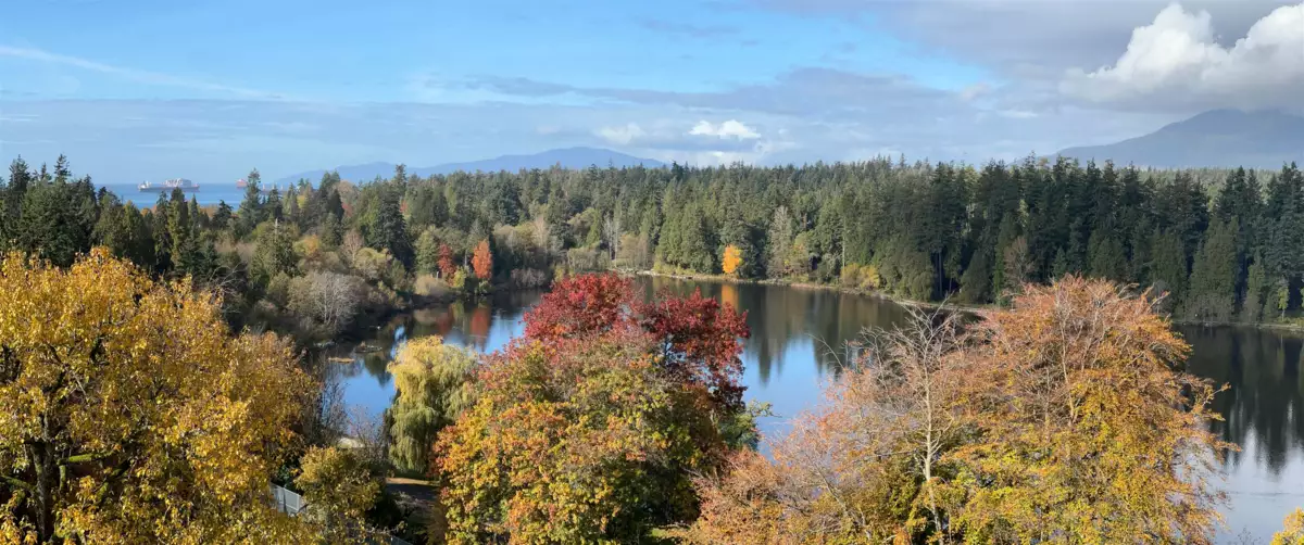 Kitchen Photo of 901 710 Chilco Street, Vancouver, BC