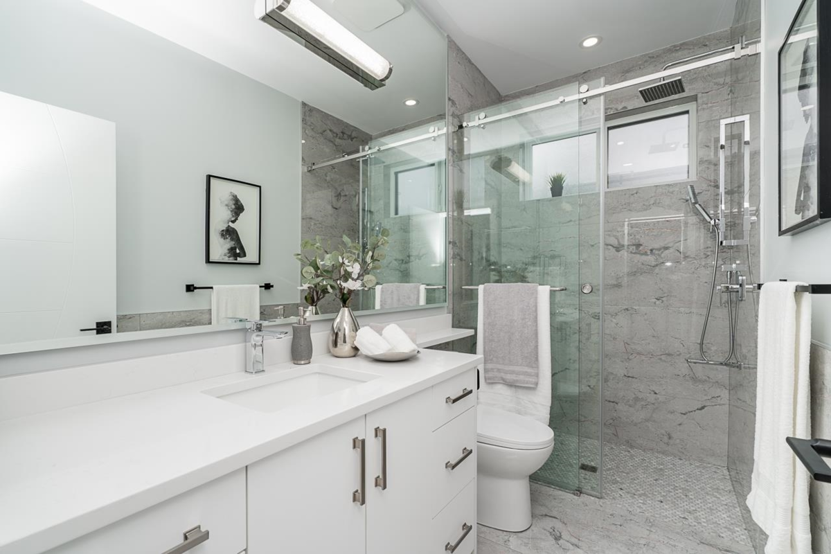 Entry Foyer Photo of 7121 204a Street, Langley, BC