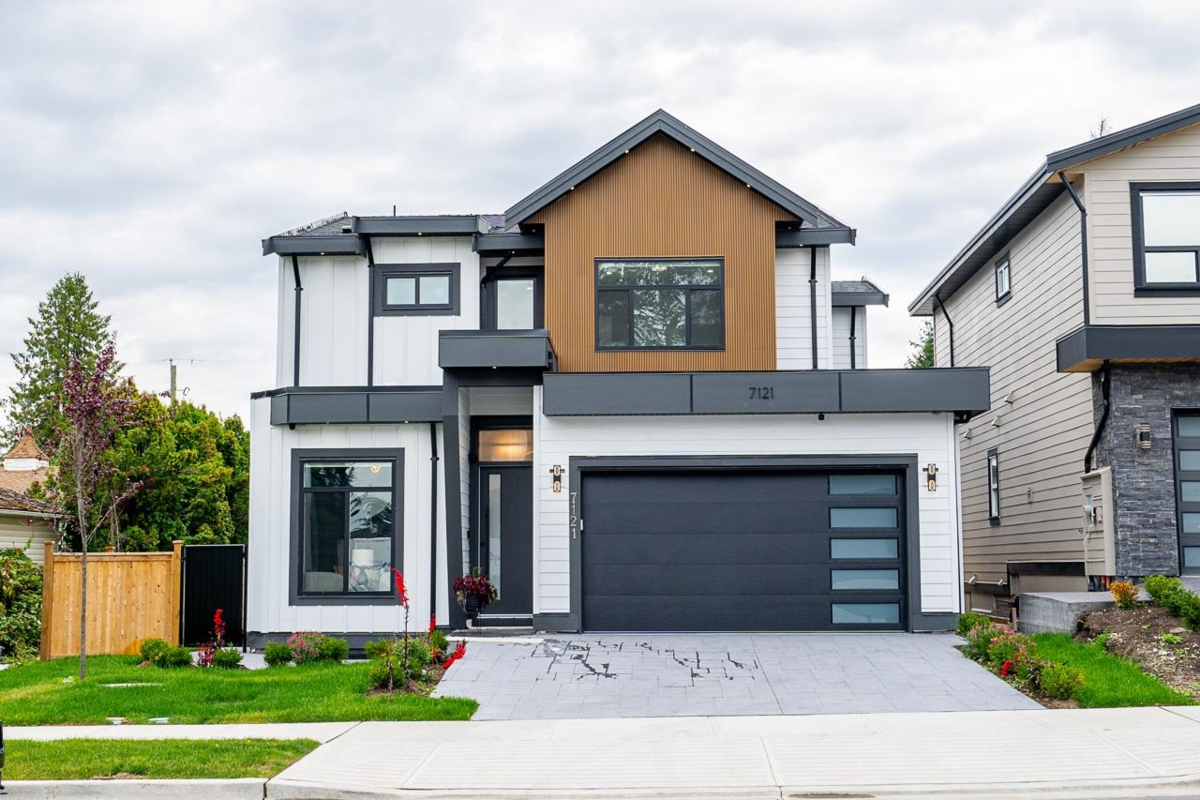 Exterior Front Photo of 7121 204a Street, Langley, BC