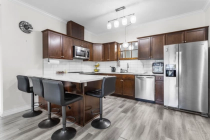Kitchen Island Photo of 110 46053 Chilliwack Central Road, Chilliwack, BC