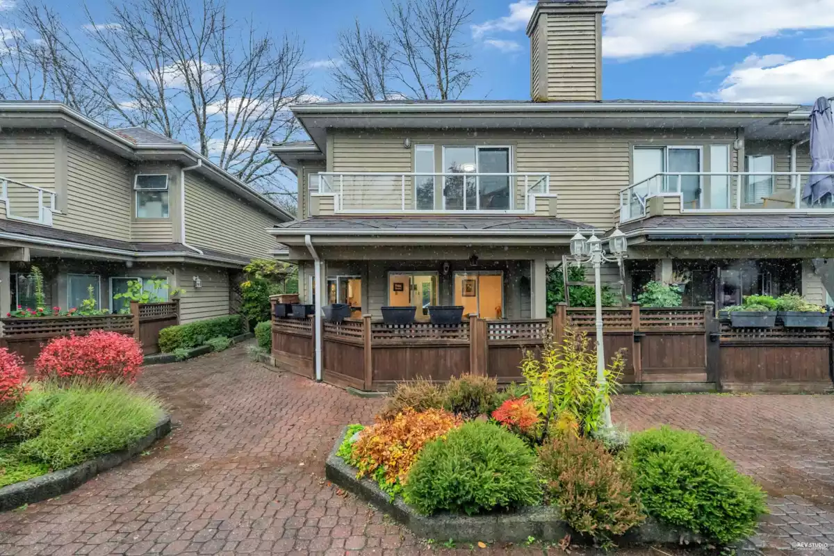 Basement Recreation Room Photo of 8 815 Tobruck Avenue, North Vancouver, BC