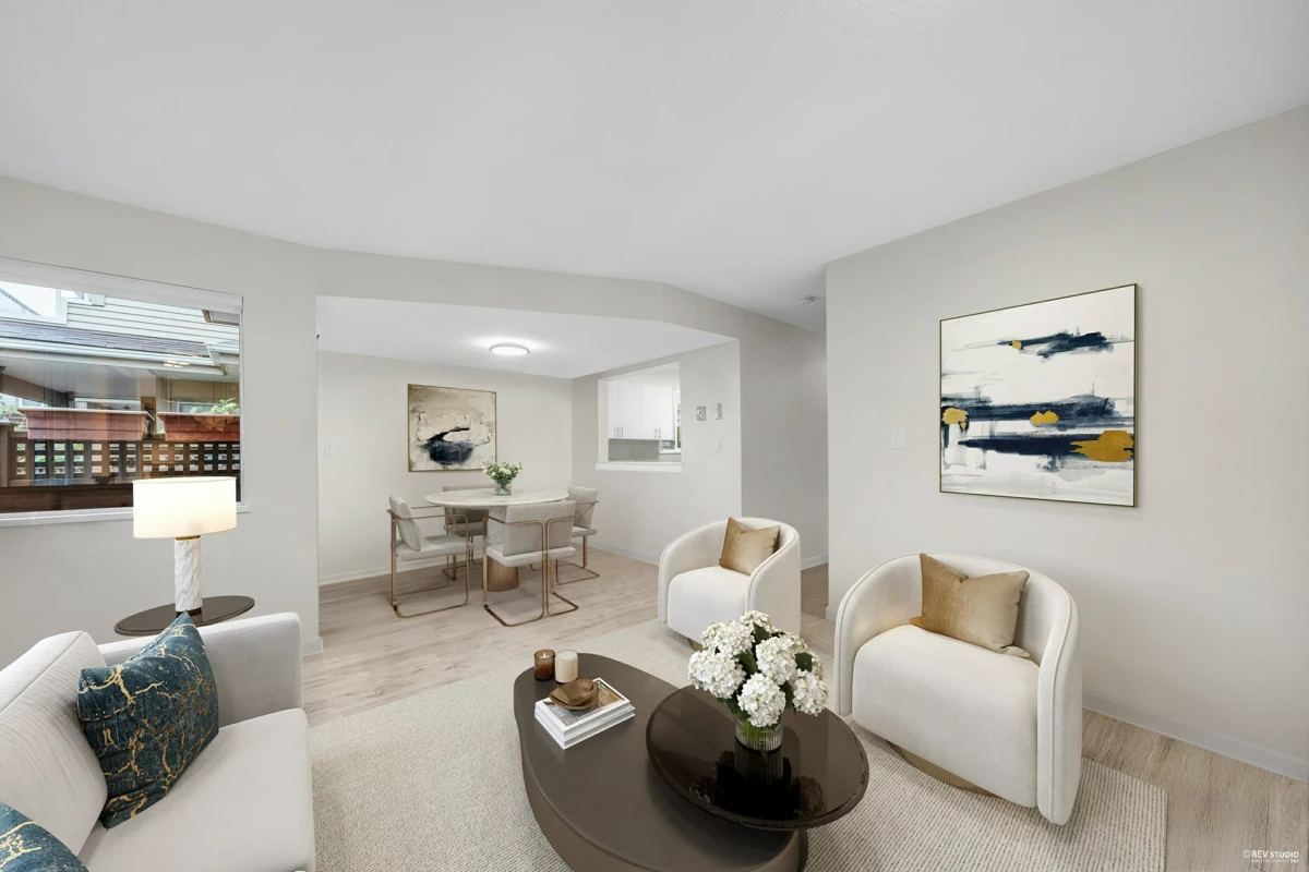 Dining Area Photo of 8 815 Tobruck Avenue, North Vancouver, BC