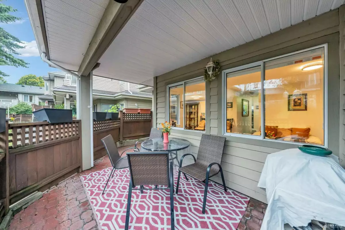 Guest Bathroom Photo of 8 815 Tobruck Avenue, North Vancouver, BC