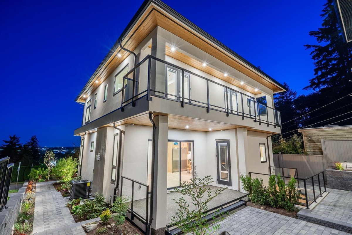 Family Room Photo of 5091 Patrick Street, Burnaby, BC