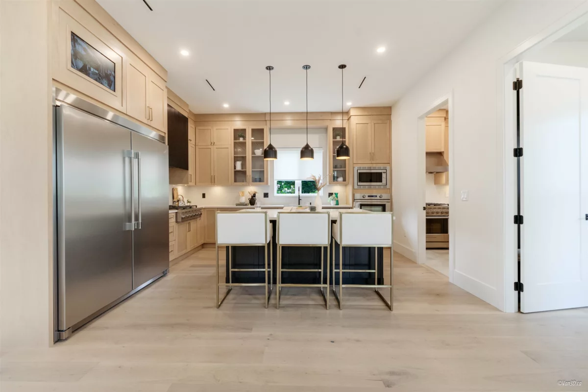 Primary Bathroom Photo of 5091 Patrick Street, Burnaby, BC