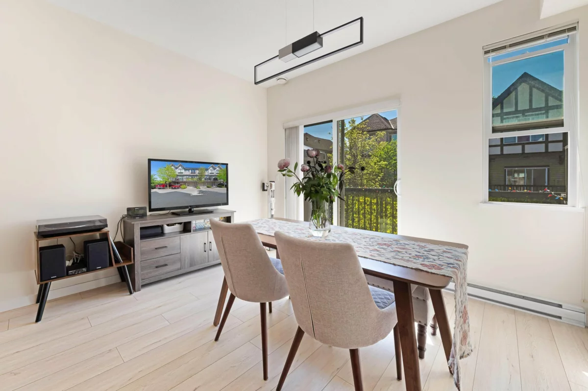 Kitchen Photo of 75 9566 Tomicki Avenue, Richmond, BC