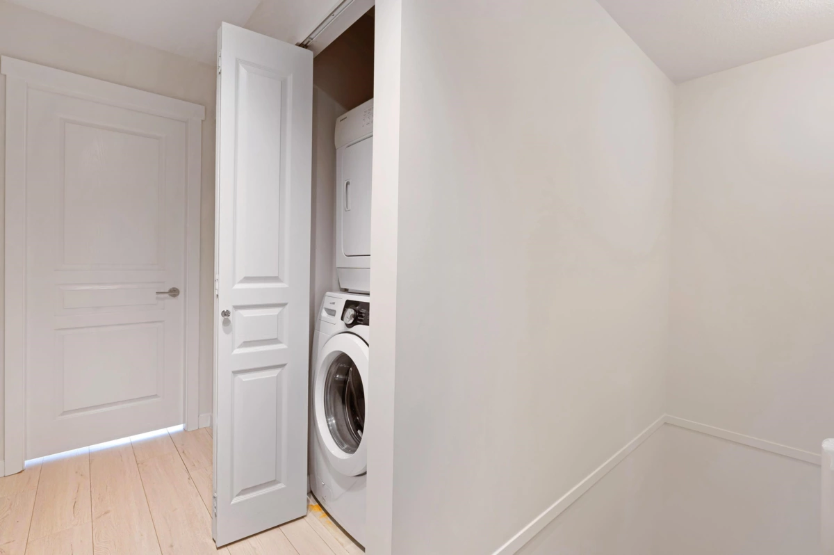 Primary Bathroom Photo of 75 9566 Tomicki Avenue, Richmond, BC