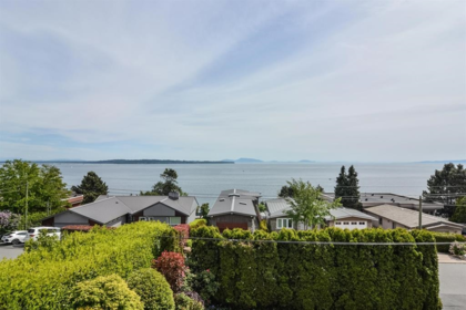 14371 Sunset Drive, White Rock, BC, White Rock — Single Family Residence for sale