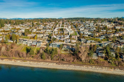 14371 Sunset Drive, White Rock, BC, White Rock — 3 bed single family residence for sale