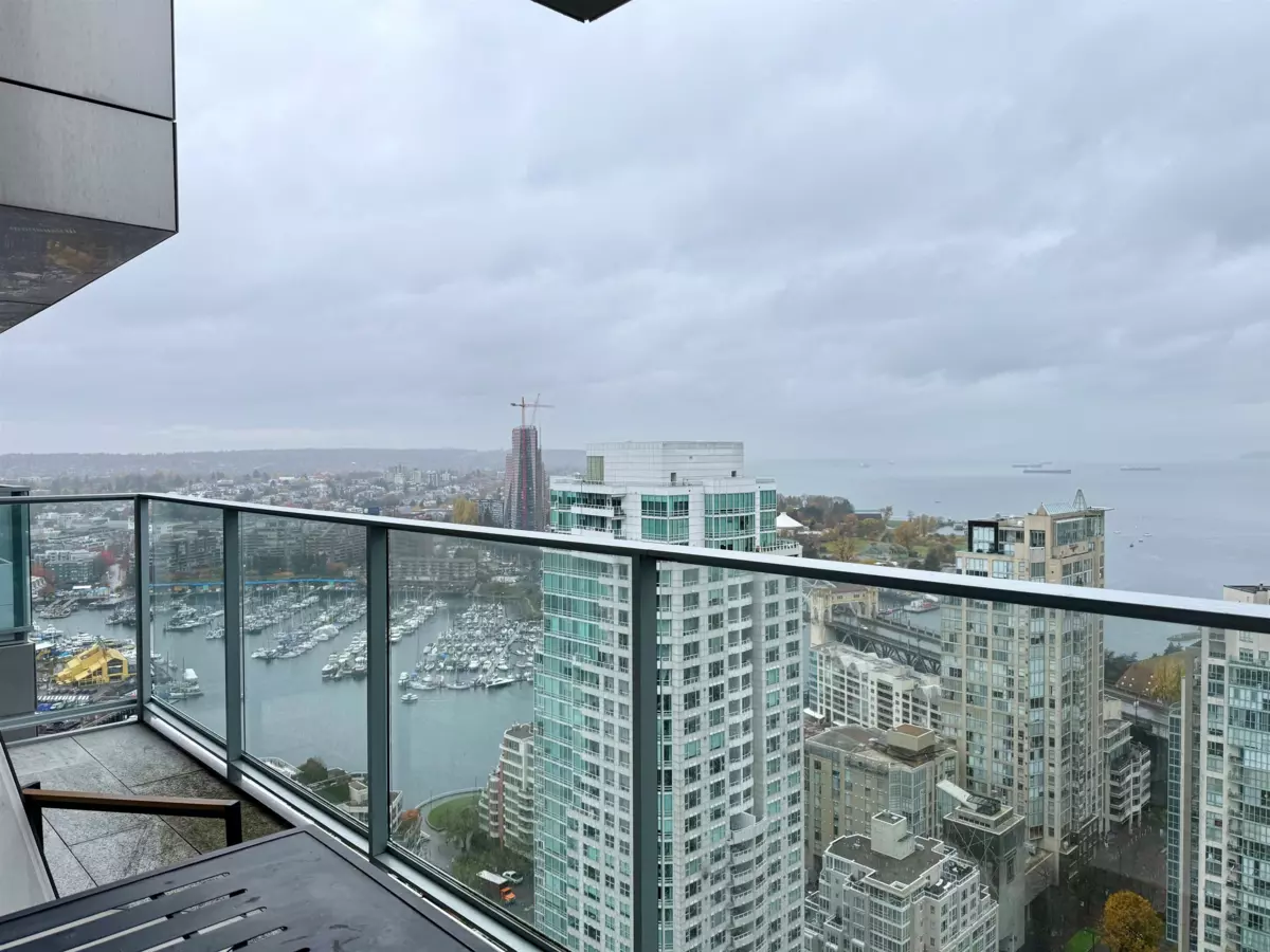 Backyard Photo of 3605 1480 Howe Street, Vancouver, BC