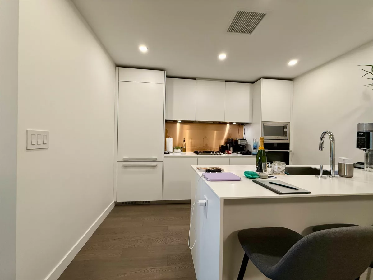 Dining Area Photo of 3605 1480 Howe Street, Vancouver, BC
