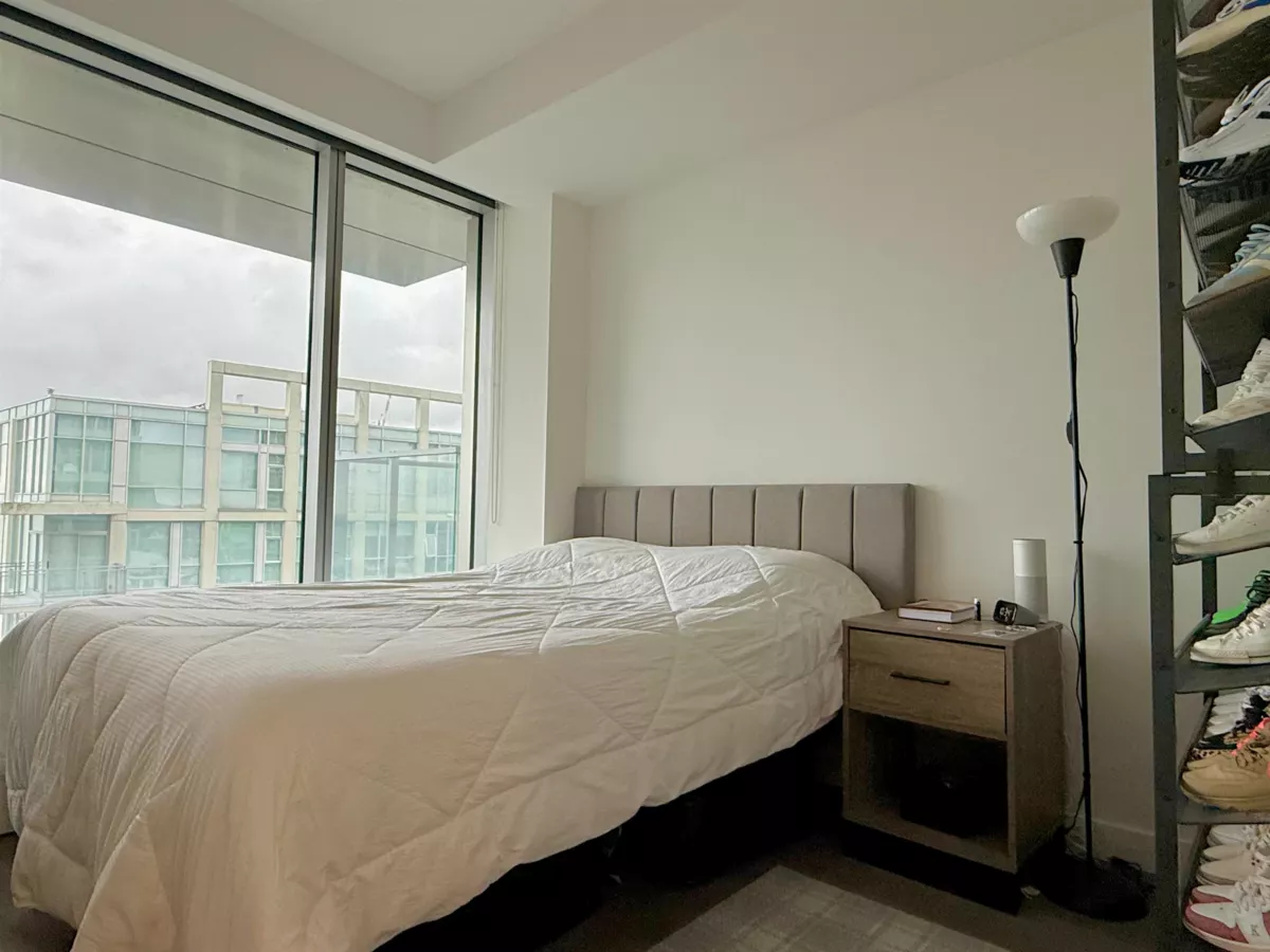 Entry Foyer Photo of 3605 1480 Howe Street, Vancouver, BC