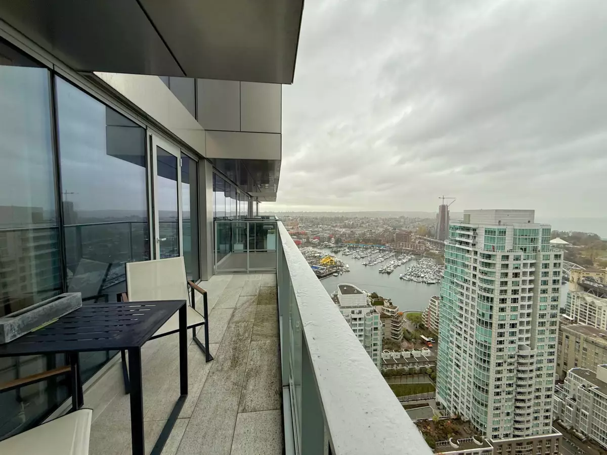 Front Yard Photo of 3605 1480 Howe Street, Vancouver, BC