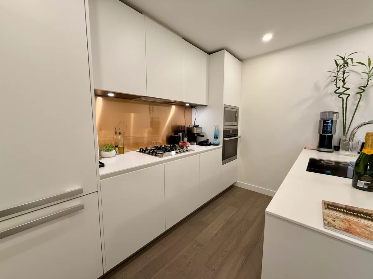 Kitchen Island Photo of 3605 1480 Howe Street, Vancouver, BC