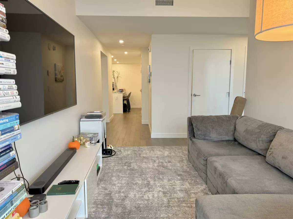 Mudroom Photo of 3605 1480 Howe Street, Vancouver, BC