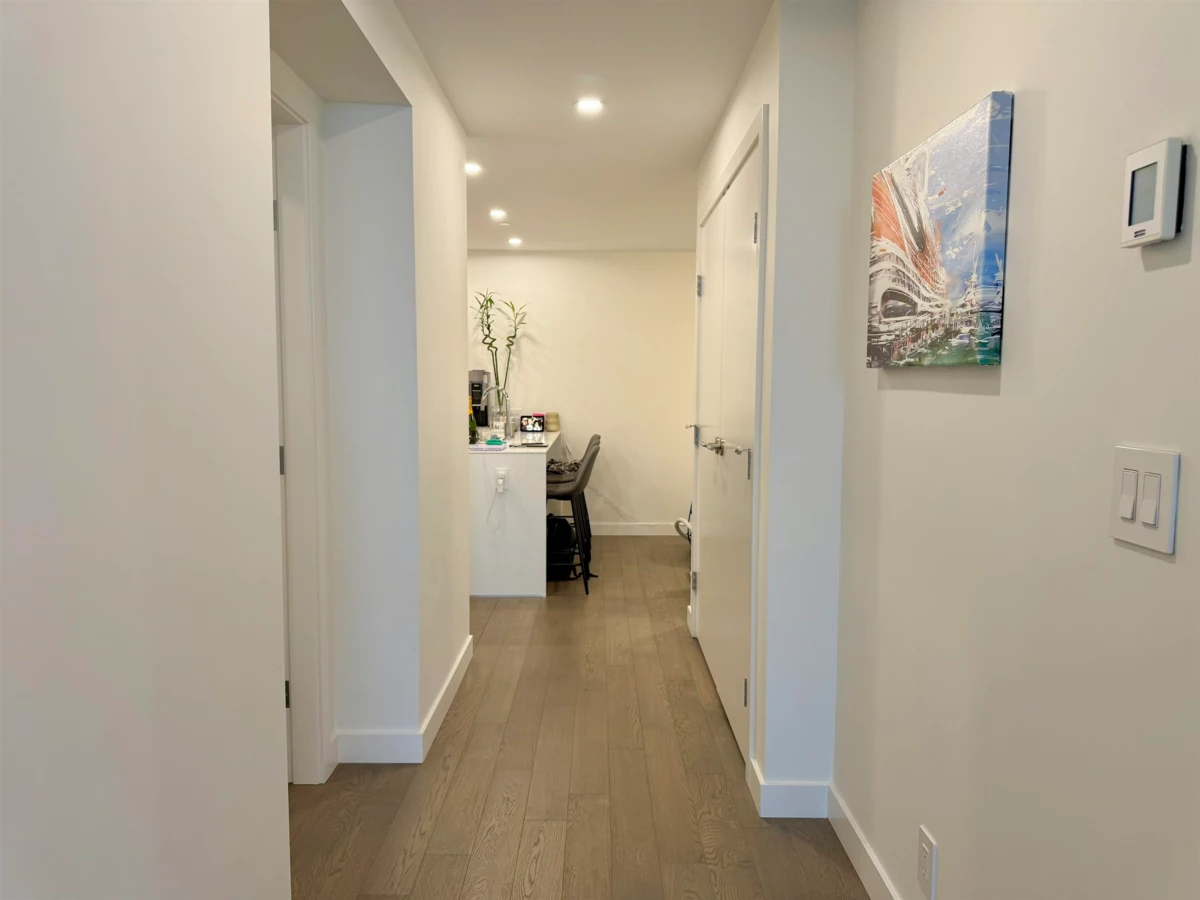 Walk-In Closet Photo of 3605 1480 Howe Street, Vancouver, BC